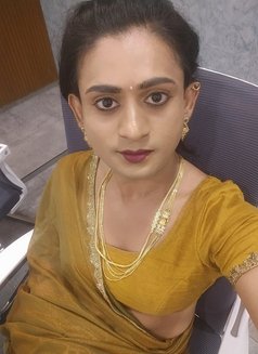 Kirthi - Transsexual escort agency in Hyderabad Photo 7 of 7