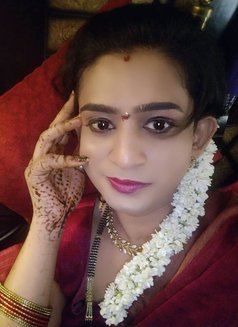 Kirthi - Transsexual escort agency in Hyderabad Photo 6 of 6