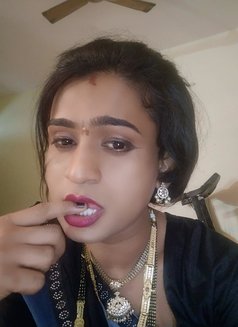 Kirthi - Transsexual escort agency in Hyderabad Photo 6 of 6