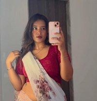 Kirthi Kochi - escort in Kochi