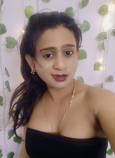 Kirthi shemale - Agencia de acompañantes transexuales in Hyderabad Photo 4 of 7