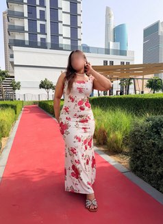 Kirti Hot Curvy Indian Model - escort in Dubai Photo 16 of 17