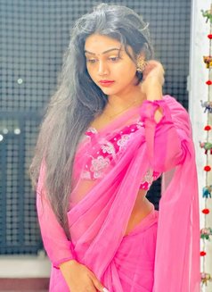 Kirti - escort in Kolkata Photo 4 of 4