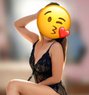 Kirti Airocity escort cam show availabl - escort in New Delhi Photo 2 of 3