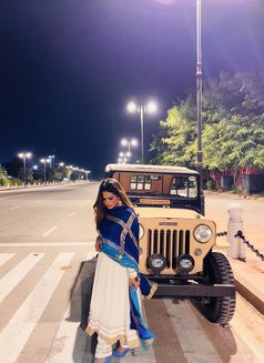 Kirti 🦋 - puta in New Delhi Photo 6 of 6
