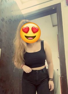 Kirti - escort in New Delhi Photo 4 of 4