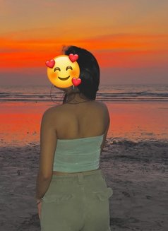 Kirti - escort in Noida Photo 1 of 5