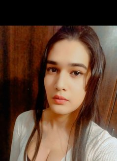 Kirti - Acompañantes transexual in New Delhi Photo 2 of 3