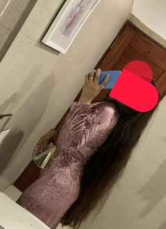 Kirti (individual) Real Meet Webcam - escort in Mumbai Photo 3 of 5