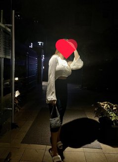 Kirti (individual) Real Meet Webcam - escort in Mumbai Photo 4 of 5