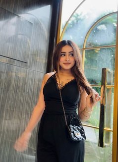 Kirti Kapoor - escort in Dubai Photo 4 of 5