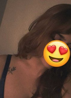 Kirti Khan Cam/anal Queen - puta in New Delhi Photo 3 of 10