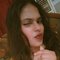 Kirti Rathore - puta in New Delhi Photo 2 of 5