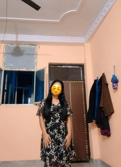 Kirti Singh Real Meet & Cam Service - puta in Varanasi Photo 4 of 5