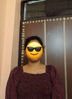 Kirti Singh Real Meet & Cam Service - puta in Varanasi Photo 5 of 5