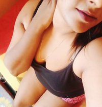 Kirti, West Delhi Young Independent Girl - escort in New Delhi