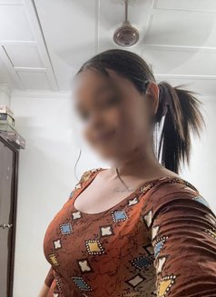 Jiya real meet web cam - escort in Kochi Photo 3 of 6