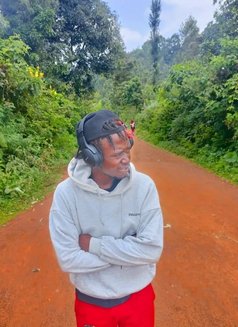 Kiruga - Acompañantes masculino in Nairobi Photo 4 of 4