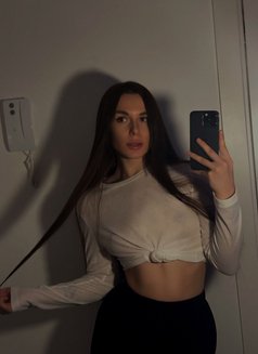 Kisa - escort in Dubai Photo 8 of 13