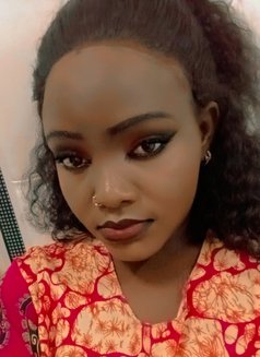 Kishey - Acompañante in Muscat Photo 6 of 8