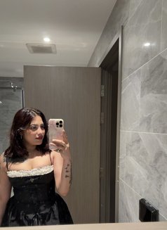 Kismat - escort in New Delhi Photo 2 of 5