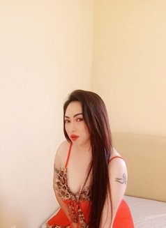 Kiss Me - Transsexual escort in Şalālah Photo 2 of 5