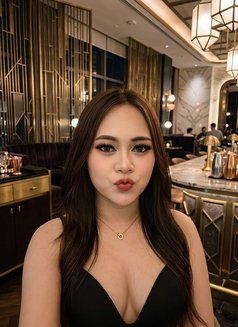 Kiss - escort in Riyadh Photo 4 of 6