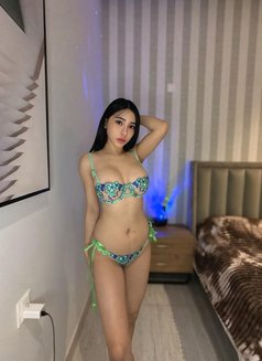 Kisses - escort in Doha Photo 1 of 8