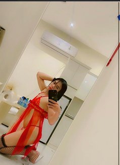 Kisses - Male escort in Riyadh Photo 4 of 12