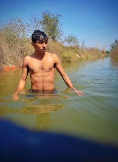 Kit - Male escort in Gurgaon Photo 2 of 2