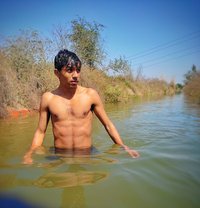 Kit - Acompañantes masculino in Gurgaon