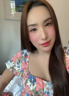 Kitts - Transsexual escort in Davao Photo 2 of 3