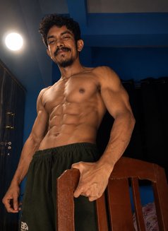 Kittu - Male escort in Kolkata Photo 5 of 6