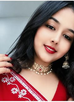 Kittu - escort in New Delhi Photo 3 of 3