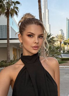 Kitty Ariana - escort in Dubai Photo 1 of 6