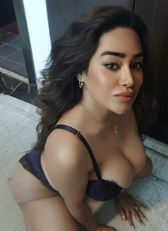 KITTY Bombshell - Transsexual escort in Dubai Photo 24 of 29