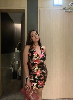 KITTY Bombshell - Transsexual escort in Dubai Photo 29 of 29
