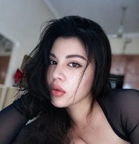 Kitty Experienced Couple Friendly - puta in Dubai Photo 1 of 12