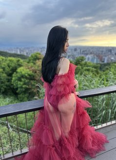 Kitty - escort in Taipei Photo 4 of 5