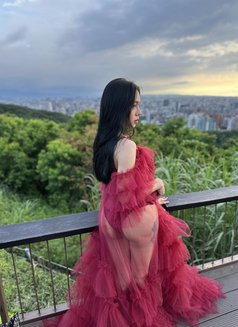 Kitty - escort in Taipei Photo 5 of 5