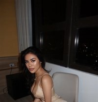 Kitty - puta in Makati City