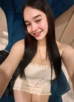 Kitty - escort in Makati City Photo 1 of 5