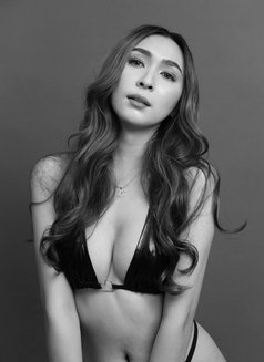 Kitty Silva - Transsexual escort in Hong Kong Photo 1 of 4