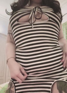 Kitty - escort in Al Manama Photo 11 of 13