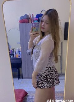 Kitty - escort in Al Sohar Photo 8 of 8