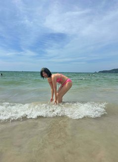 Kitty - escort in Phuket Photo 3 of 5