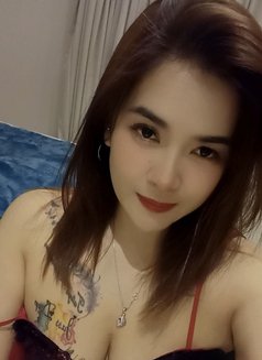 Kitty - escort in Riyadh Photo 5 of 14