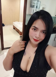 Kitty - puta in Riyadh Photo 12 of 19