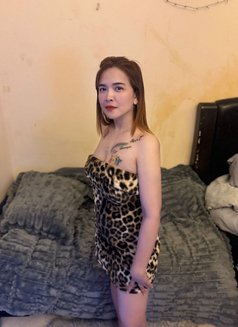 Kitty Vip anal - puta in Muscat Photo 9 of 13
