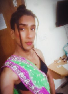 Kitty0101 - Transsexual escort in Bangalore Photo 14 of 14
